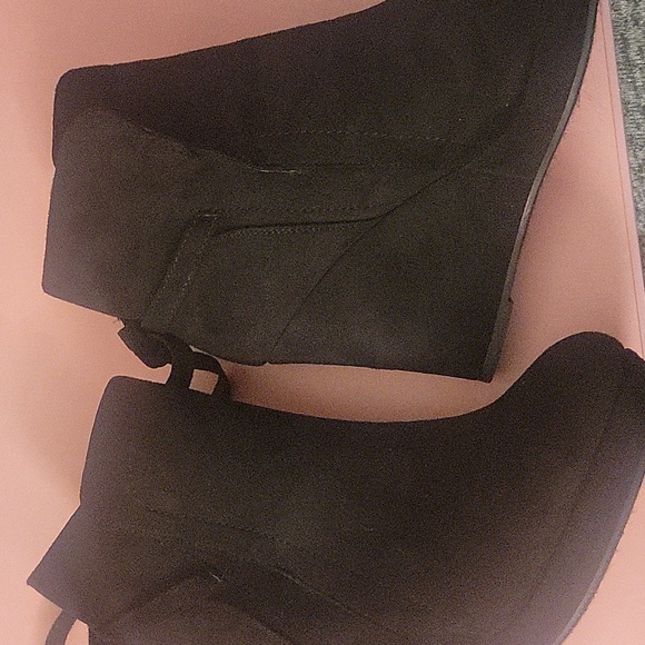Booties - Picture 2 of 3